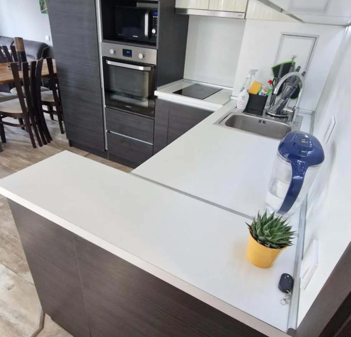 Апартамент Зорница Burgas Apartment